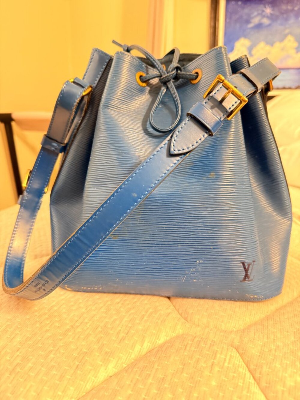 Louis Vuitton Neo Noe Epi Leather Drawstring Bag - Picture 9 of 14